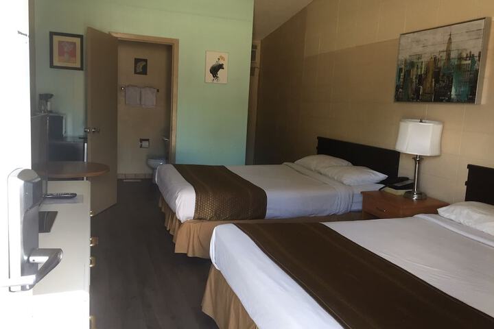 Room 15 of 38
