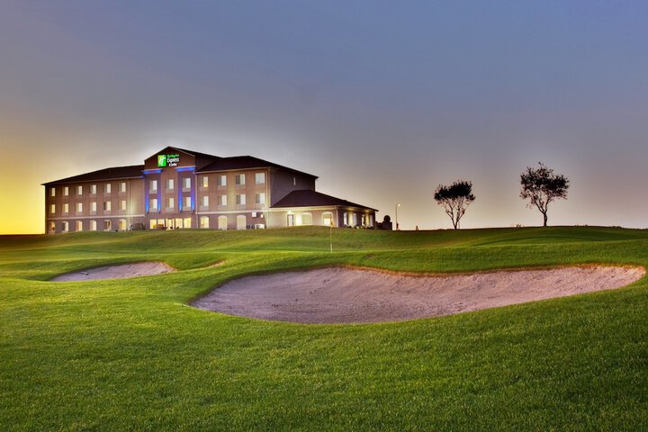Hotel 2 of 40