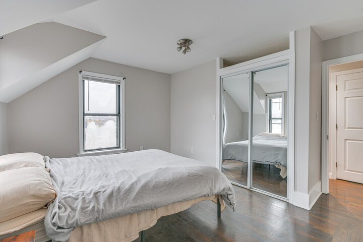 Pet-friendly Malden Apartment: 7 Mi to Boston!