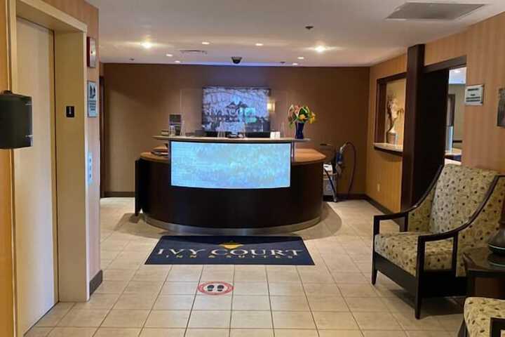 Ivy Court Inn & Suites