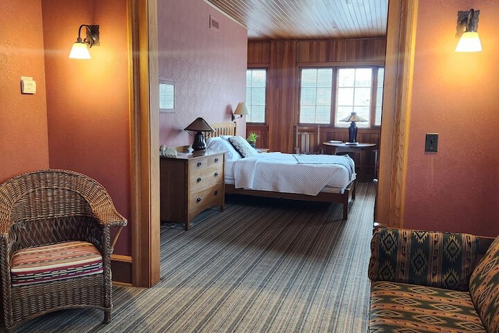 Room 8 of 21