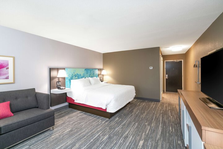 Room 9 of 31