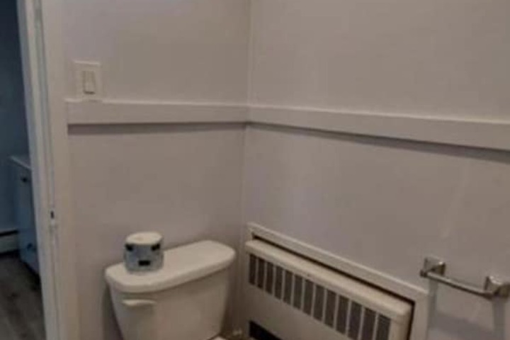 Room 22 of 46