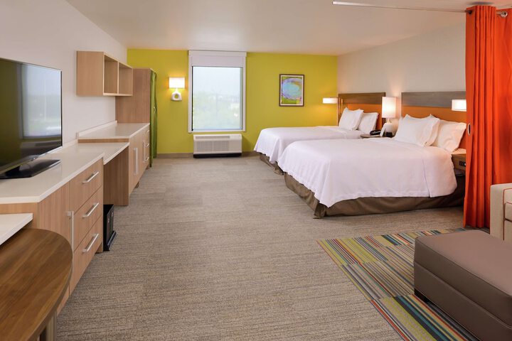 Room 27 of 58