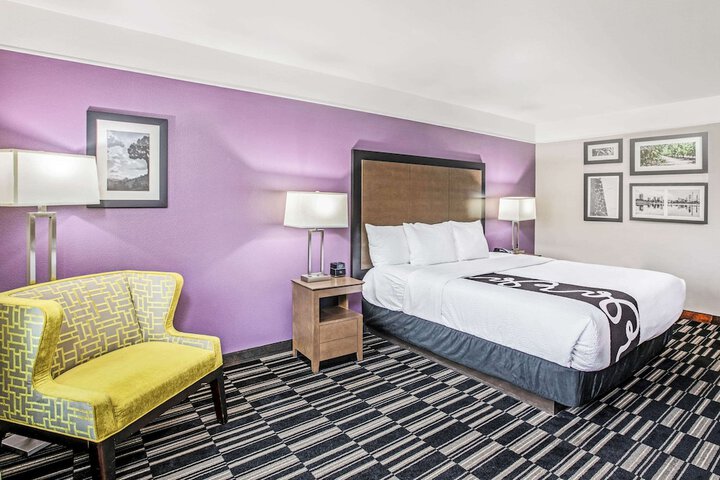 Room 14 of 30