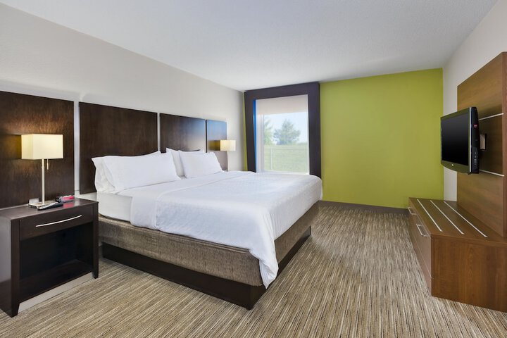 Room 19 of 40