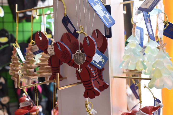 Gift Shop 305 of 317