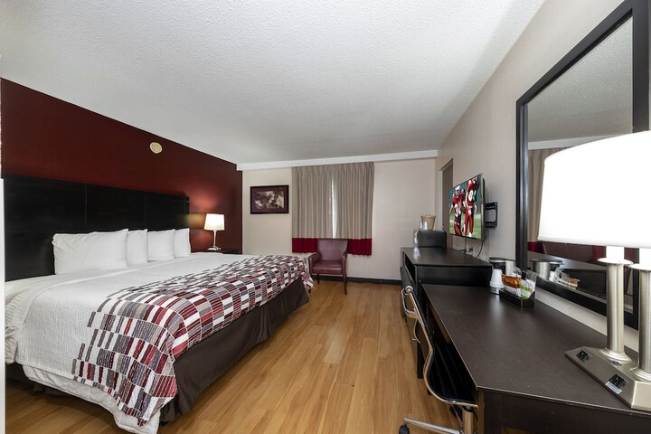 Room 12 of 27