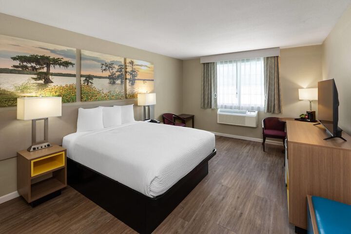 Days Inn by Wyndham Mountain Home