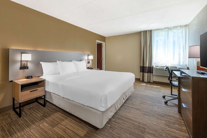 Room 13 of 35