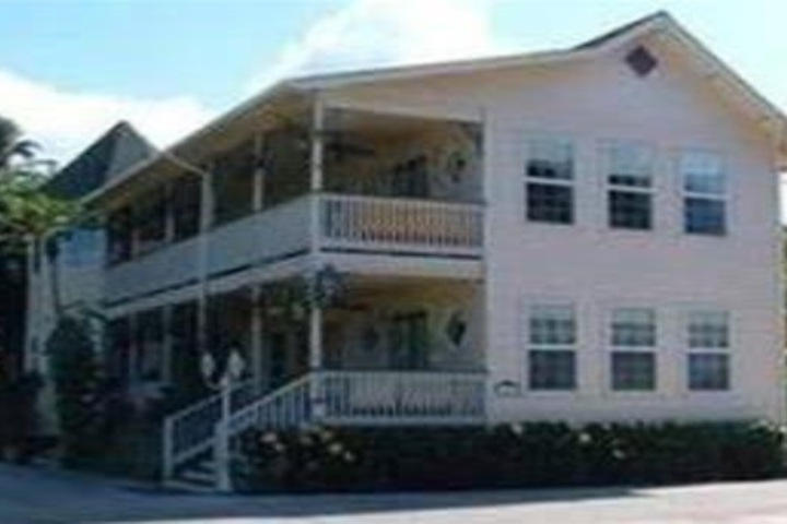 PENNYS PLACE INN PARADISE
