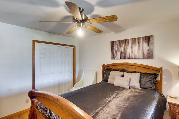 Spacious Lancaster Family Ranch - BBQ & Patio