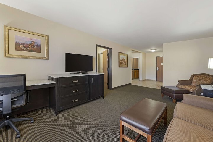 Room 32 of 41