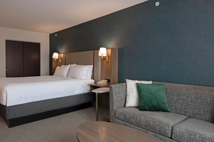 Holiday Inn Hotel & Suites Kamloops by IHG