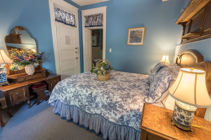 Room 6 of 31