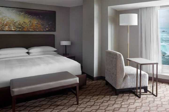 Room 22 of 100