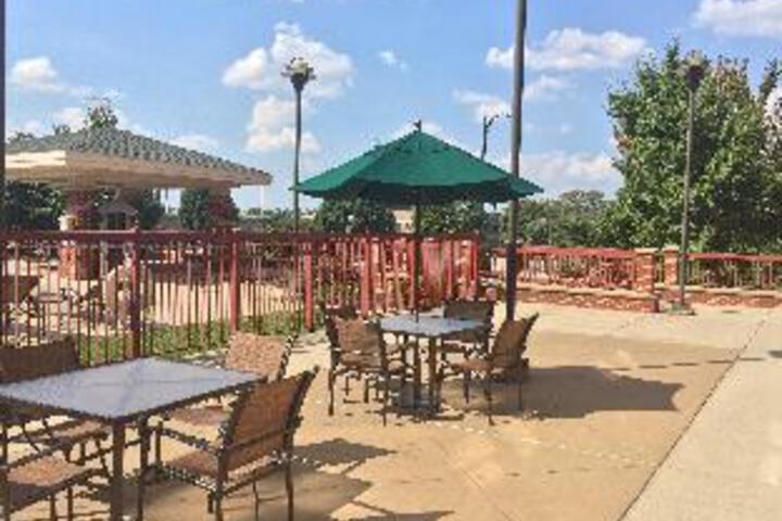 Country Inn & Suites by Radisson Springfield Downtown
