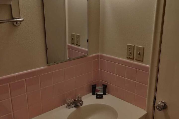 Room 20 of 31