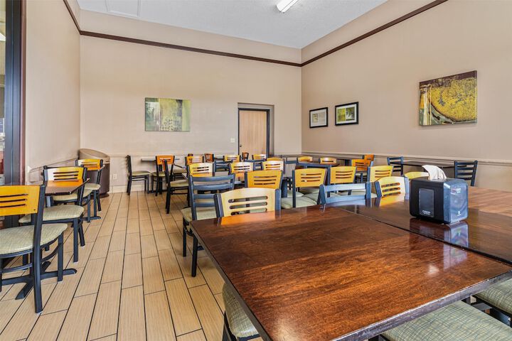 Best Western Ambassador Inn & Suites