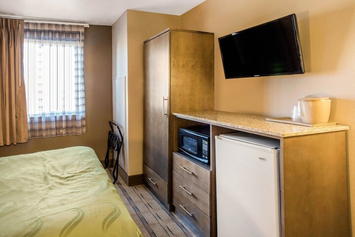 Room 46 of 54