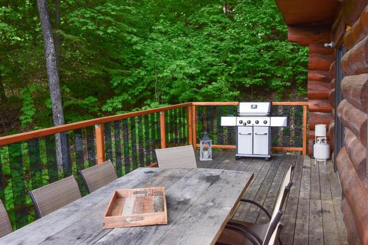 Breathtaking log house with HotTub - Winter paradise in Tremblant