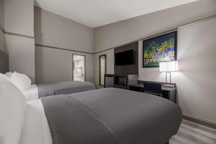 Room 19 of 40