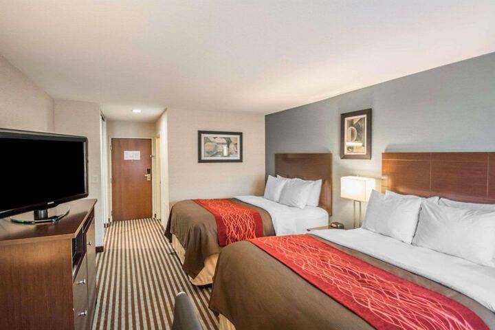 Room 10 of 31