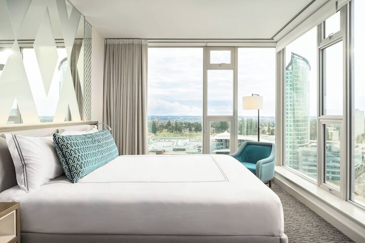 Room 32 of 52