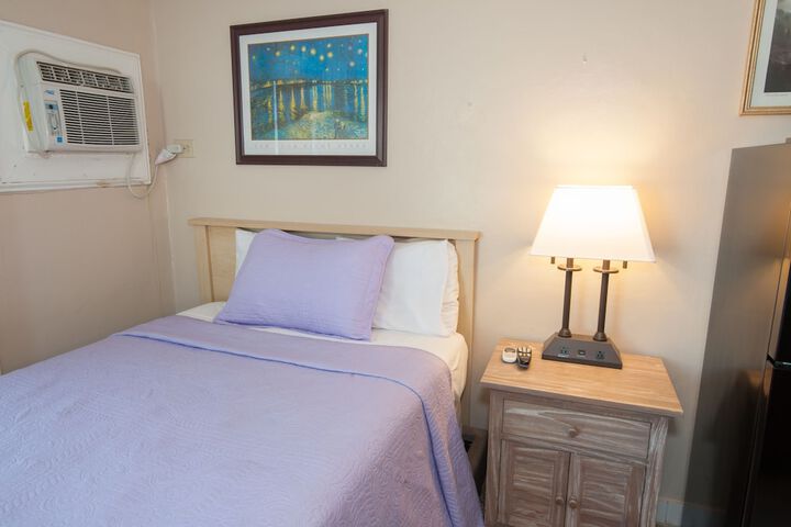 Room 43 of 48