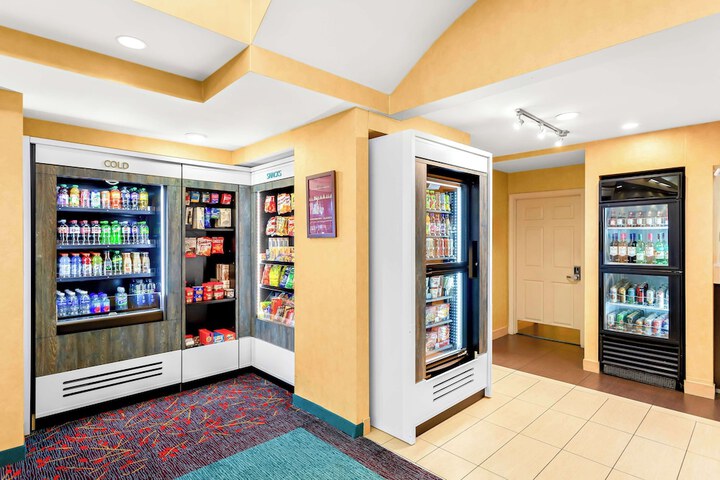Sonesta ES Suites Charleston