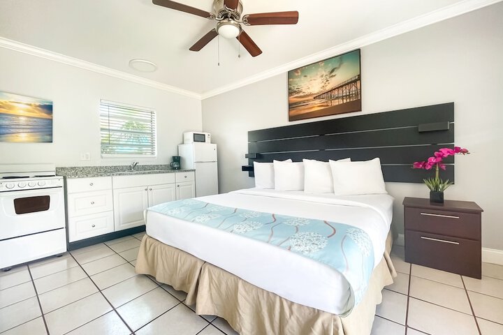 Room 16 of 24