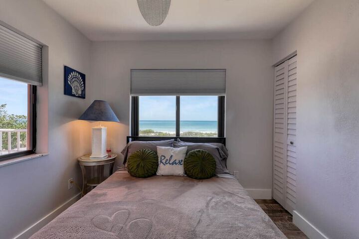 Room 41 of 106