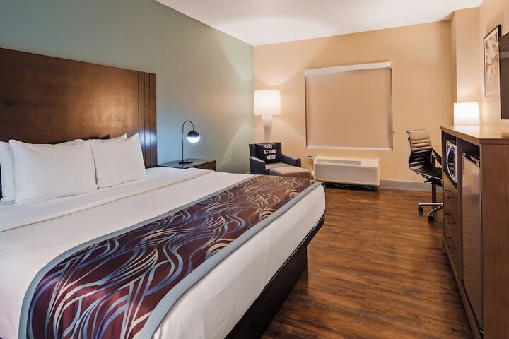 Best Western Plus New Barstow Inn & Suites