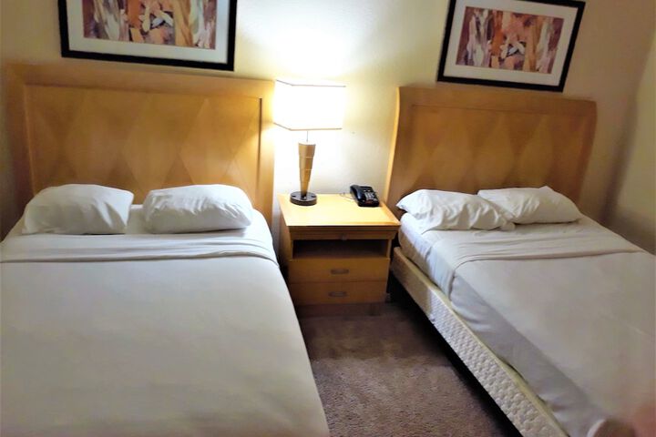 Room 26 of 75