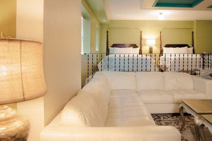 Grant Hall Hotel
