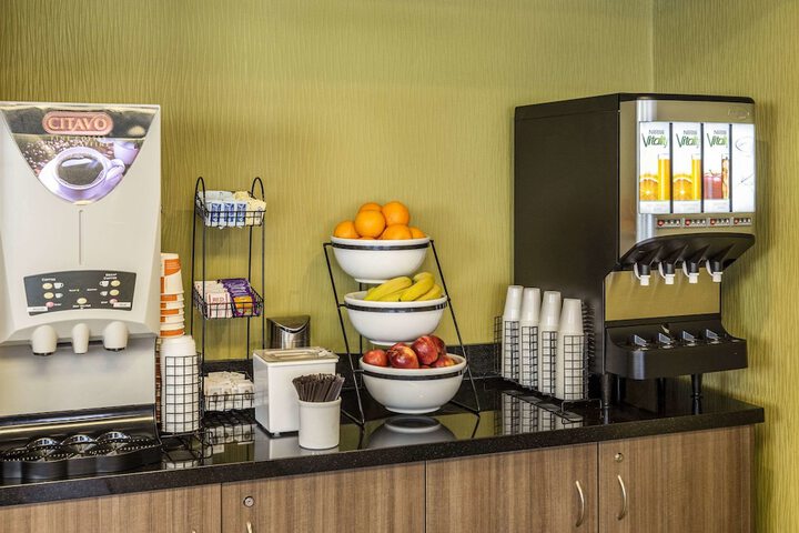 Breakfast/Coffee Service 43 of 50