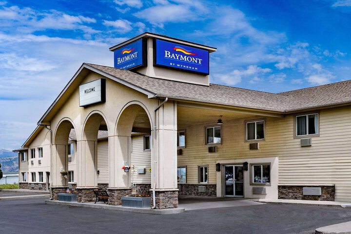 Hotel 2 of 73