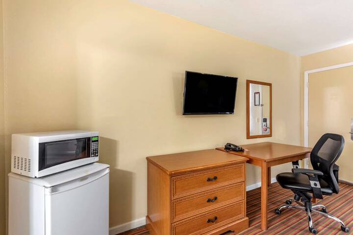 Room 6 of 21