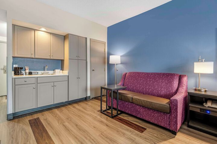 Room 21 of 25