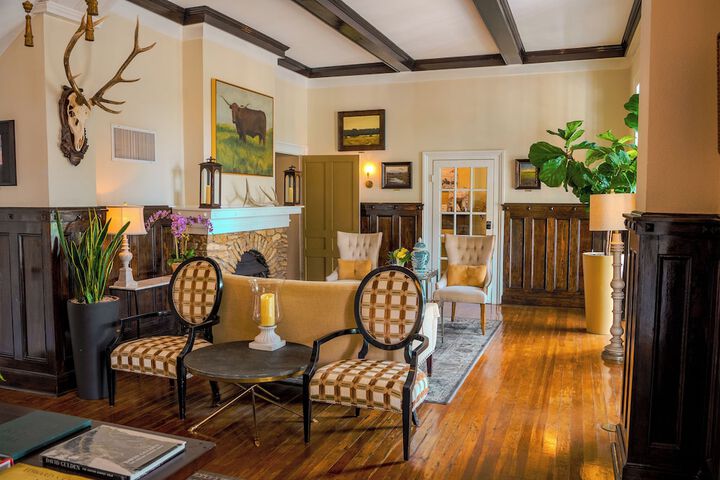 Hotel Interior 14 of 361