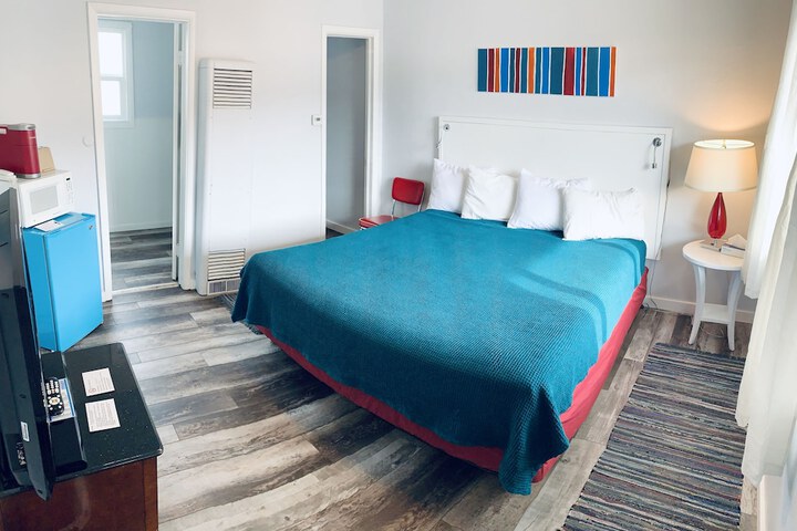 Room 30 of 61