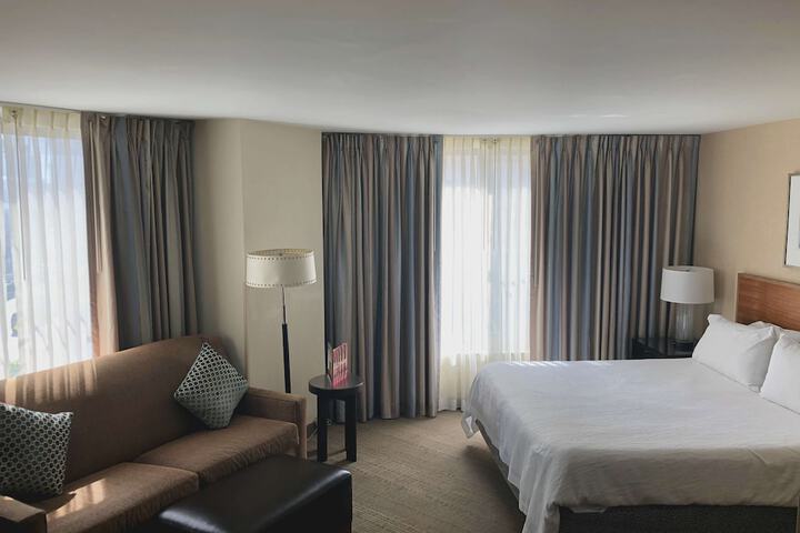 Room 15 of 32
