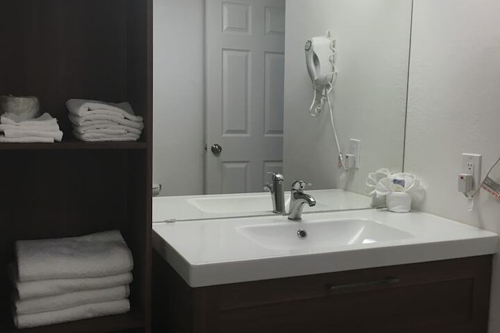 Room 13 of 46