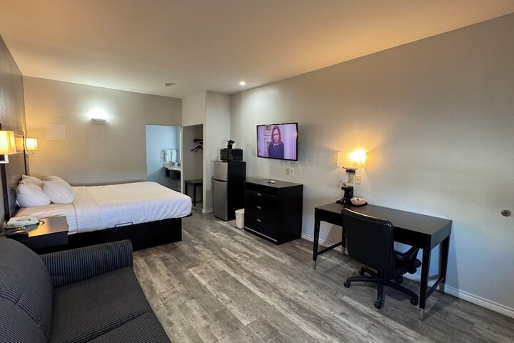 Room 41 of 72