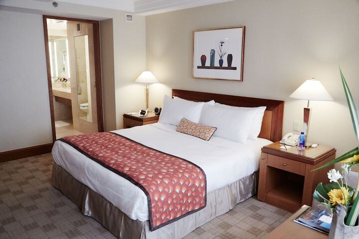 Room 10 of 70