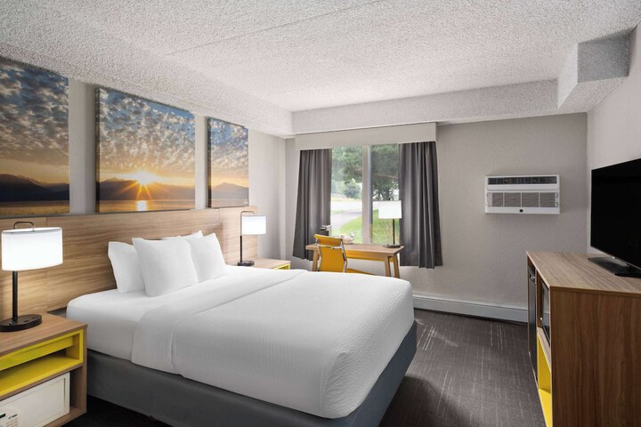 Days Inn & Suites by Wyndham Bozeman
