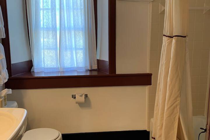 Room 15 of 72