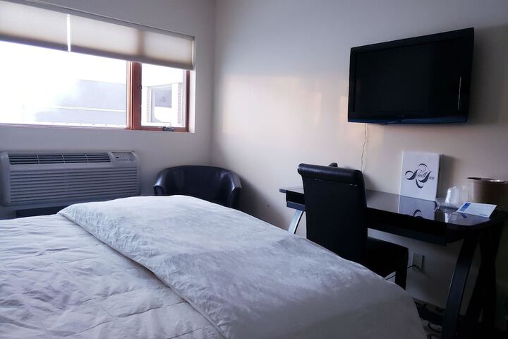 Lowell Inn