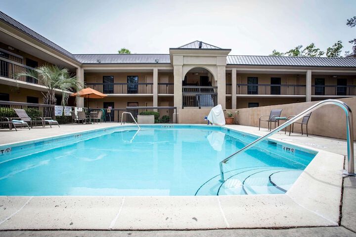Pool 7 of 49