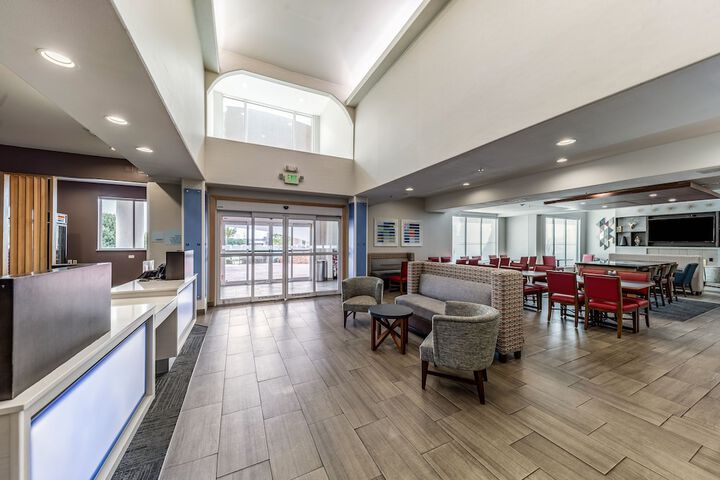 Holiday Inn Express & Suites Fort Worth - Fossil Creek by IHG